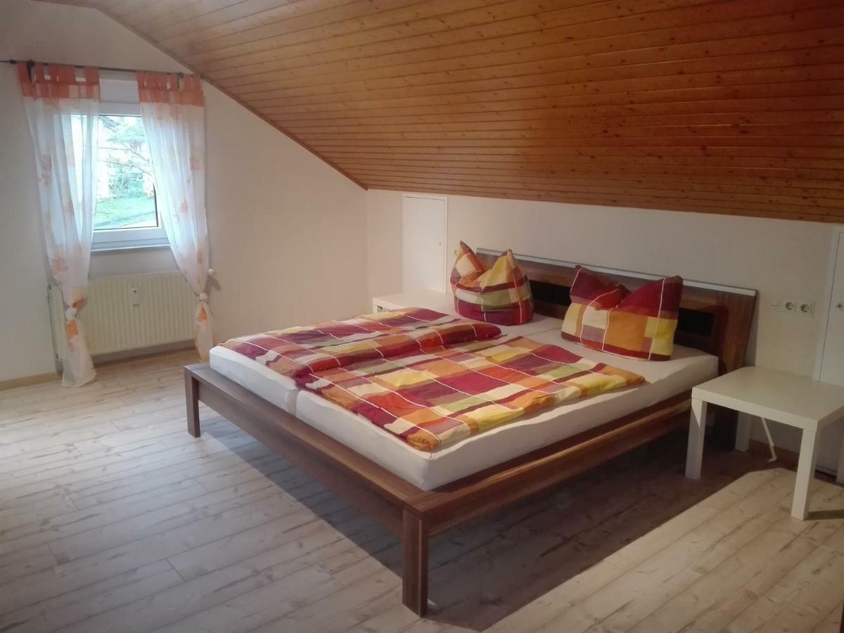 Obere Ferienwohnung Asshoff Zwischen Odenwald, Taubertal Und Bauland Berolzheim Exteriör bild